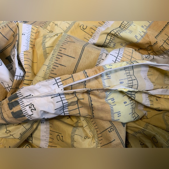 Simon’s duvet cover and pillowcases - Picture 4 of 4